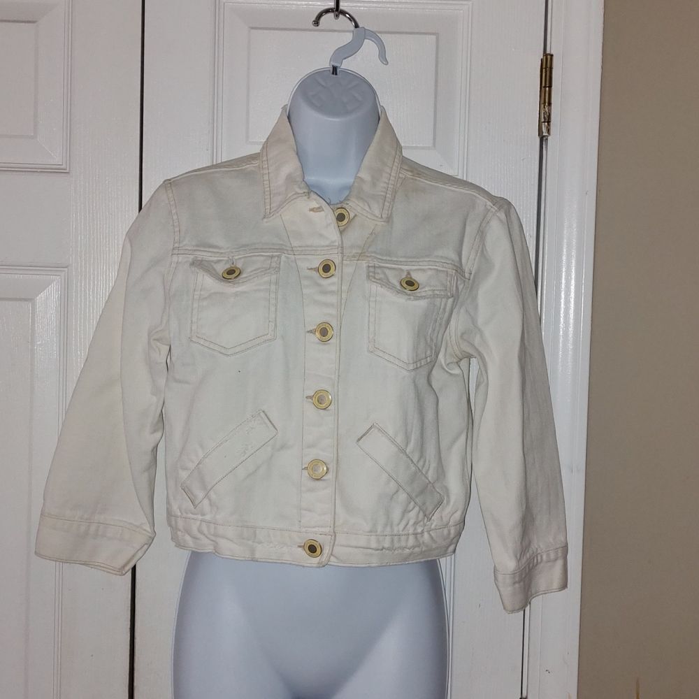 American Eagle Distressed  Outfitter Cropped White Denim Jacket Size Medium